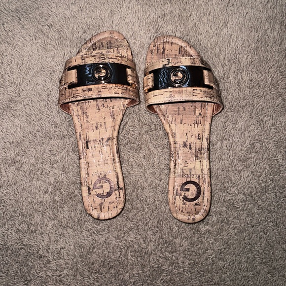 G by GUESS WOMEN’S cork style slip ons  size 8M - Picture 5 of 6